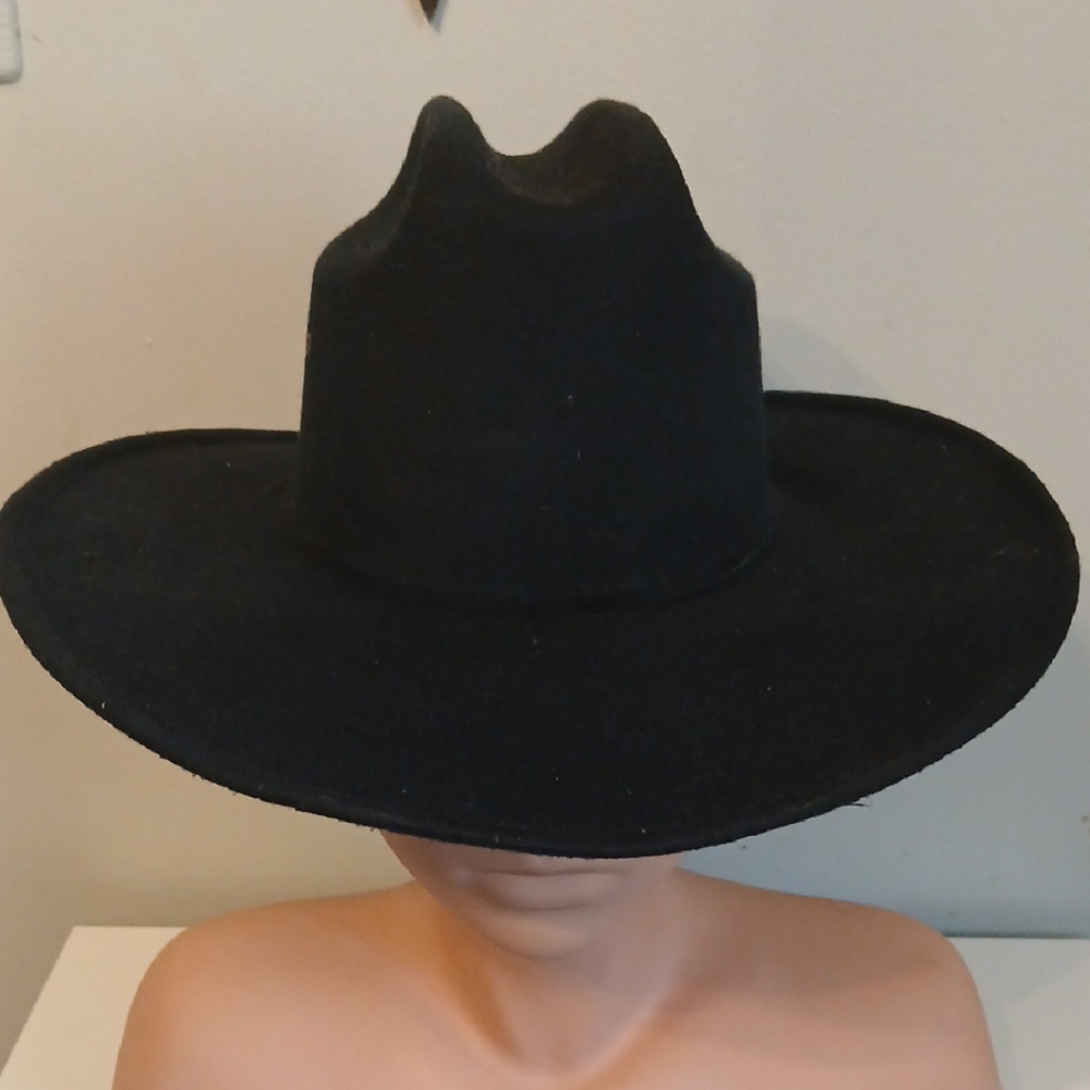Classic Black Men's Hat